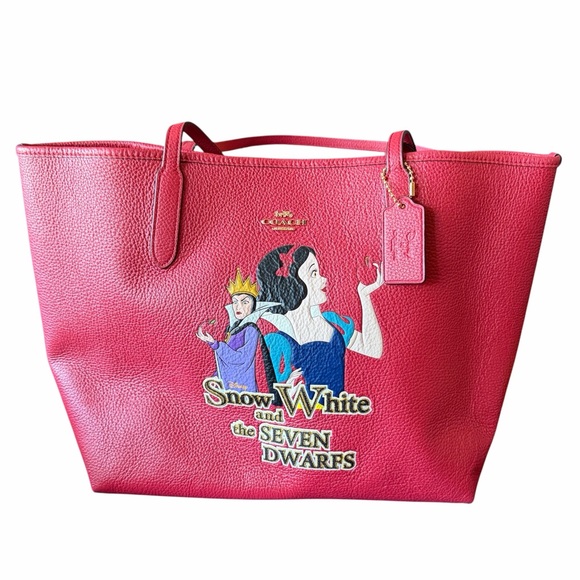 Rare Coach DISNEY Leather Snow White
Evil Queen City Tote Bag NWT - Picture 2 of 5